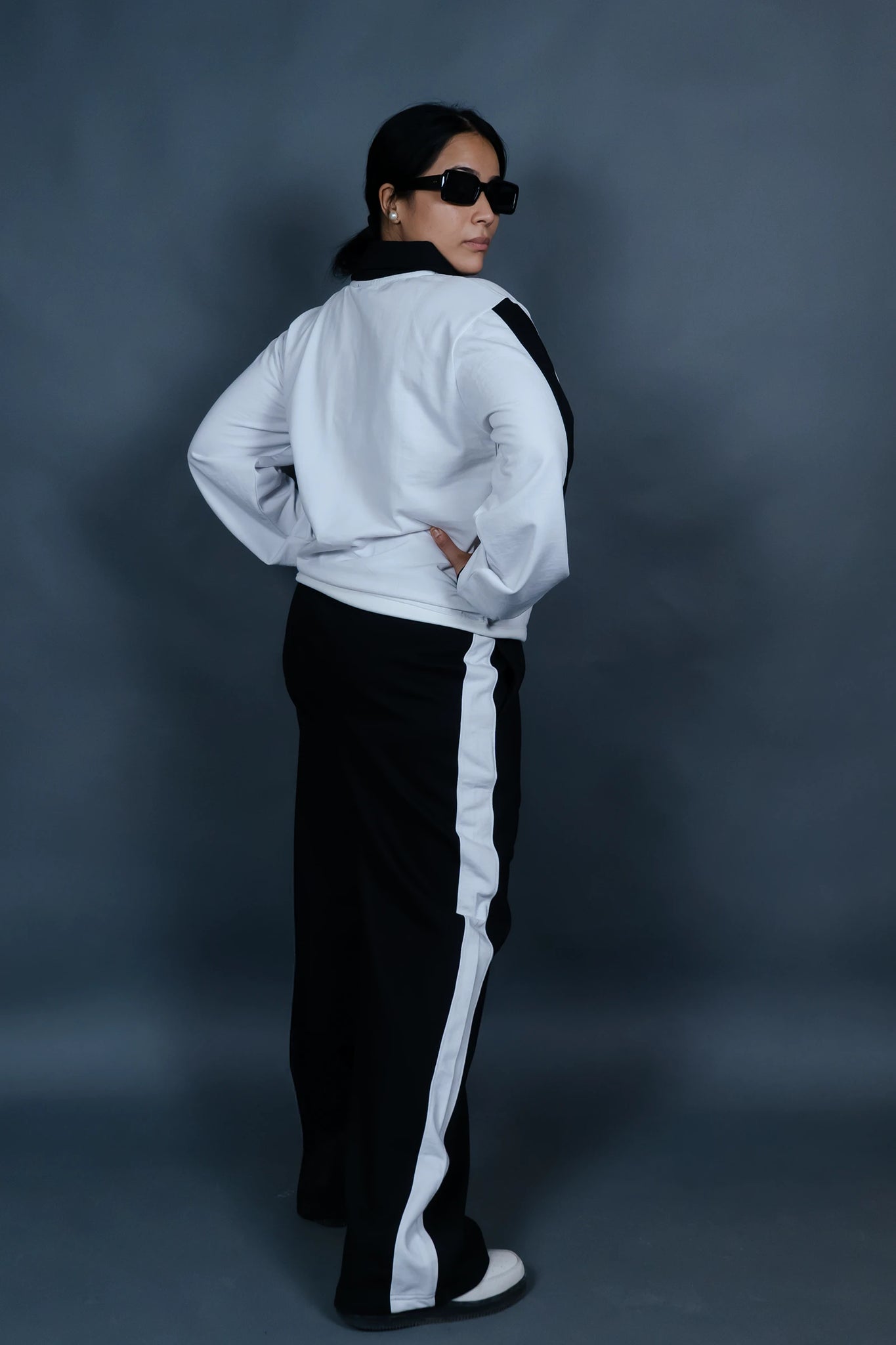 Trendy Two-Piece Color Block Outfit - Long Sleeve Lapel Sweatshirt and Pants Set for Women - Casual, Comfortable, and Chic Clothing for Everyday Wear