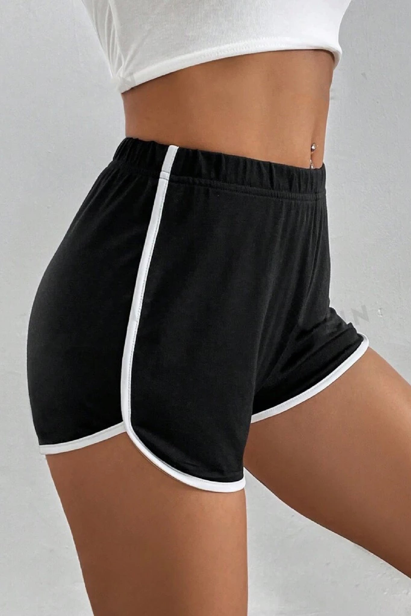 NESTIVA 4pcs/Set Casual Contrast Binding Elastic Comfortable Shorts