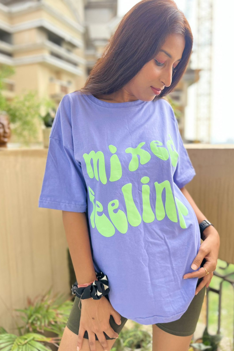 ''Mixed Feeling'' Oversized T-shirt/Lavender